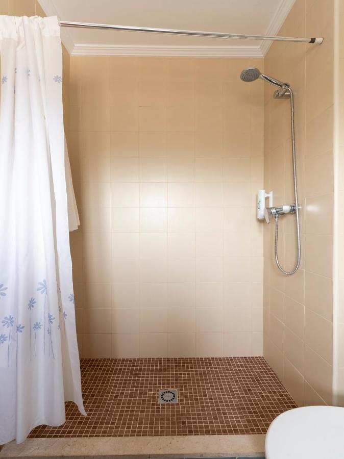 Oyo Hostal El Paisano Utrera Dış mekan fotoğraf