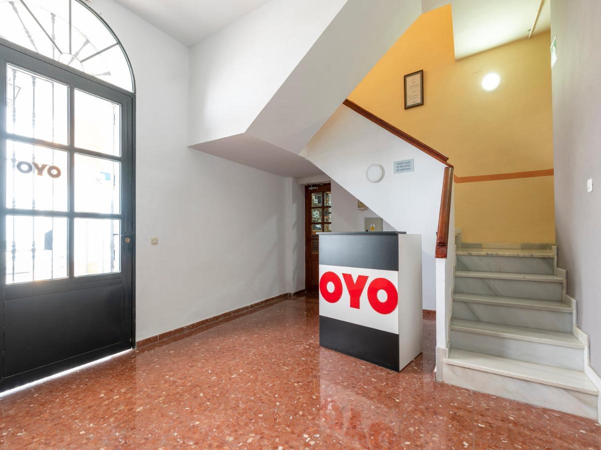 Oyo Hostal El Paisano Utrera Dış mekan fotoğraf