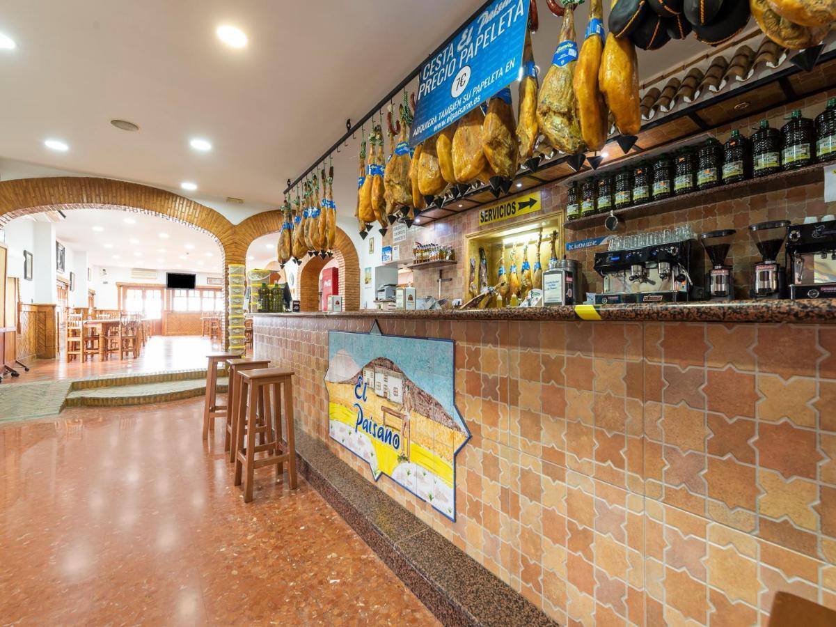 Oyo Hostal El Paisano Utrera Dış mekan fotoğraf