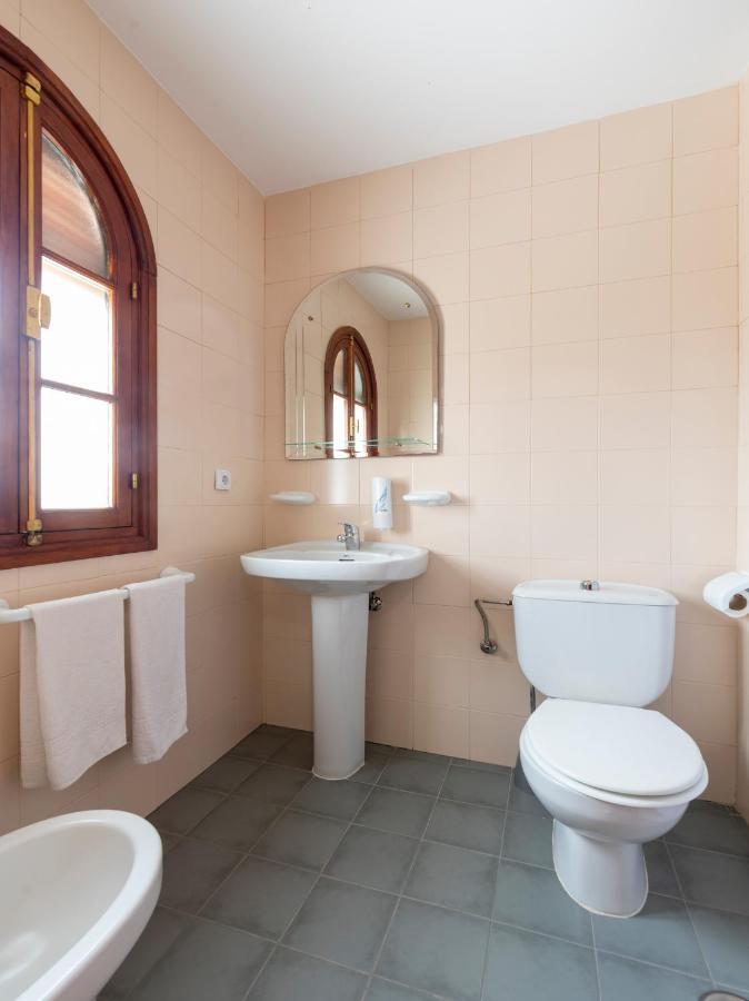 Oyo Hostal El Paisano Utrera Dış mekan fotoğraf